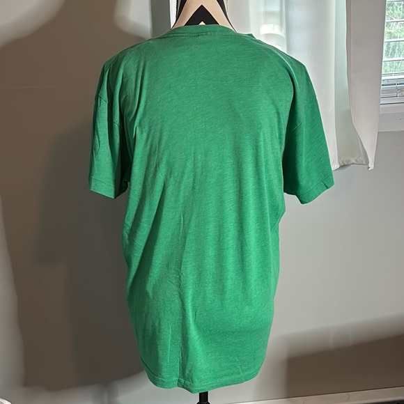 Havlicek Stole the Ball Green Homage T-Shirt - Picture 2 of 4